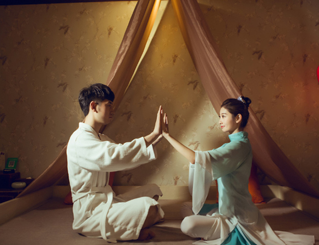 山西水疗与创造力：当大脑在漂浮中重启